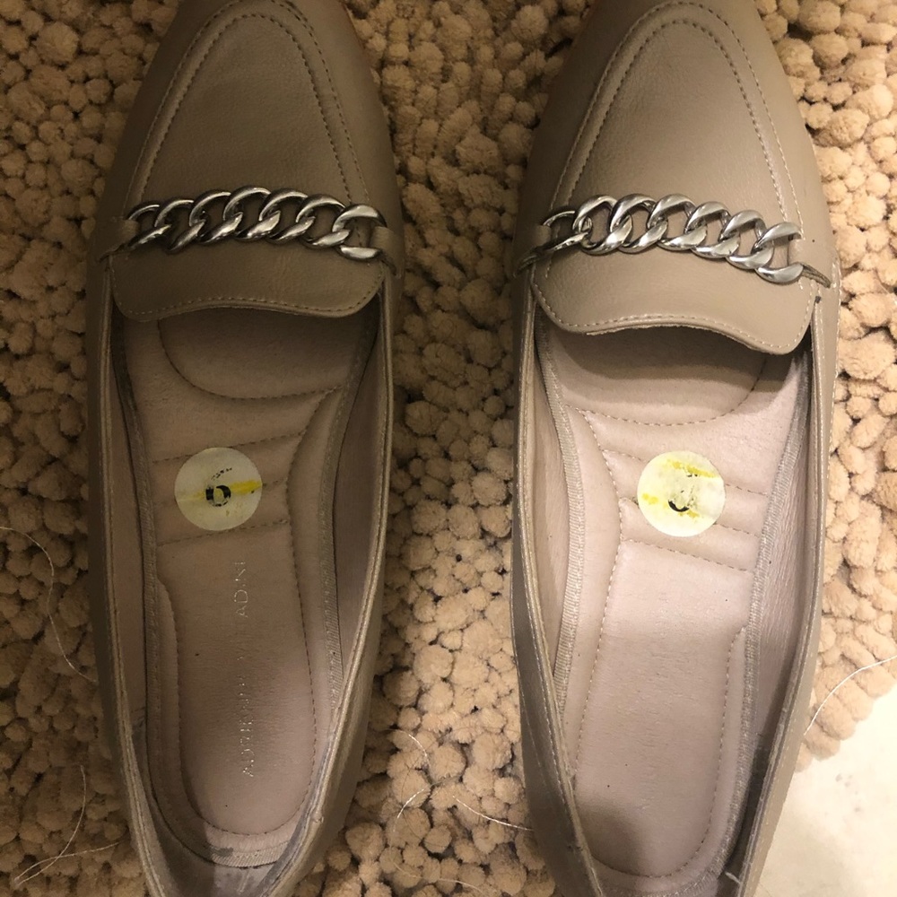 Cream Flats